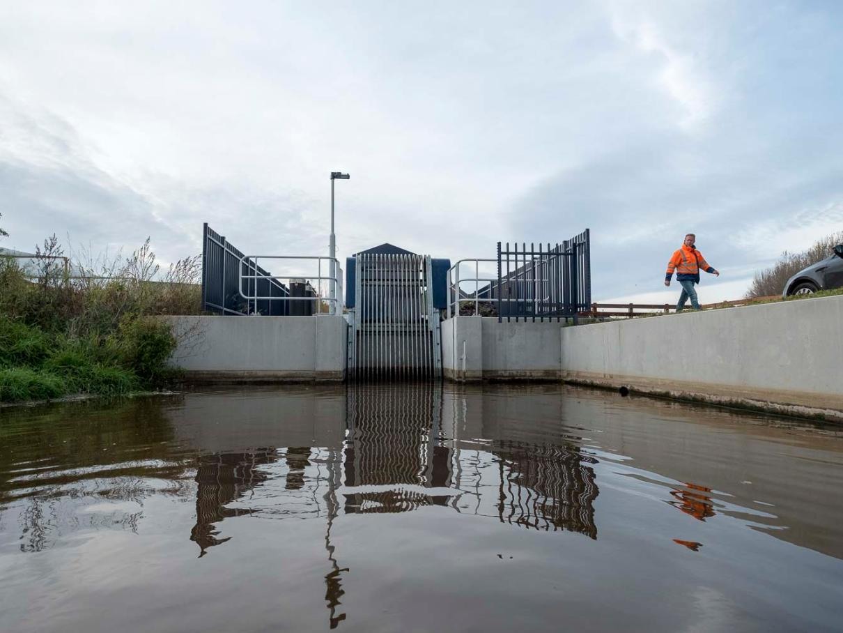 Werken bij Mous Waterbeheer – Wij zorgen ervoor dat Nederland droge voeten houdt!