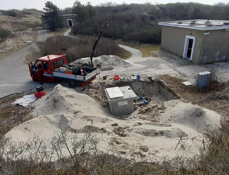 Fotoserie plaatsing en montage pompput Schiermonnikoog_4