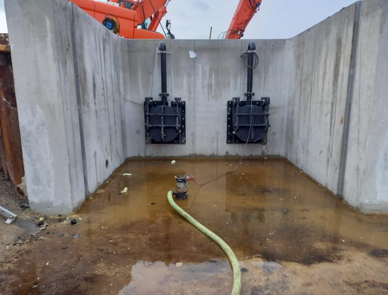 Fotoserie Alde Geeuw - plaatsen pompen_3