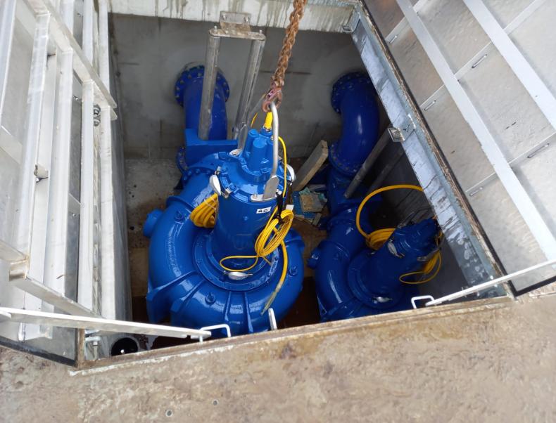 Fotoserie Alde Geeuw - plaatsen pompen_5