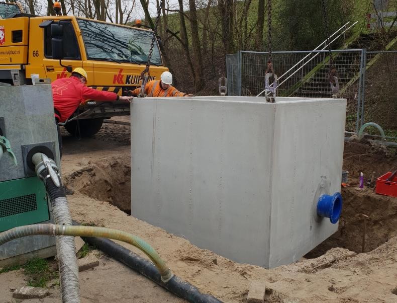 Foto's plaatsing debietmeterputten Gemeente Ede_20