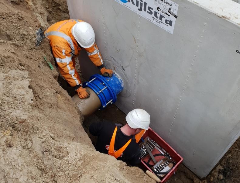 Foto's plaatsing debietmeterputten Gemeente Ede_21